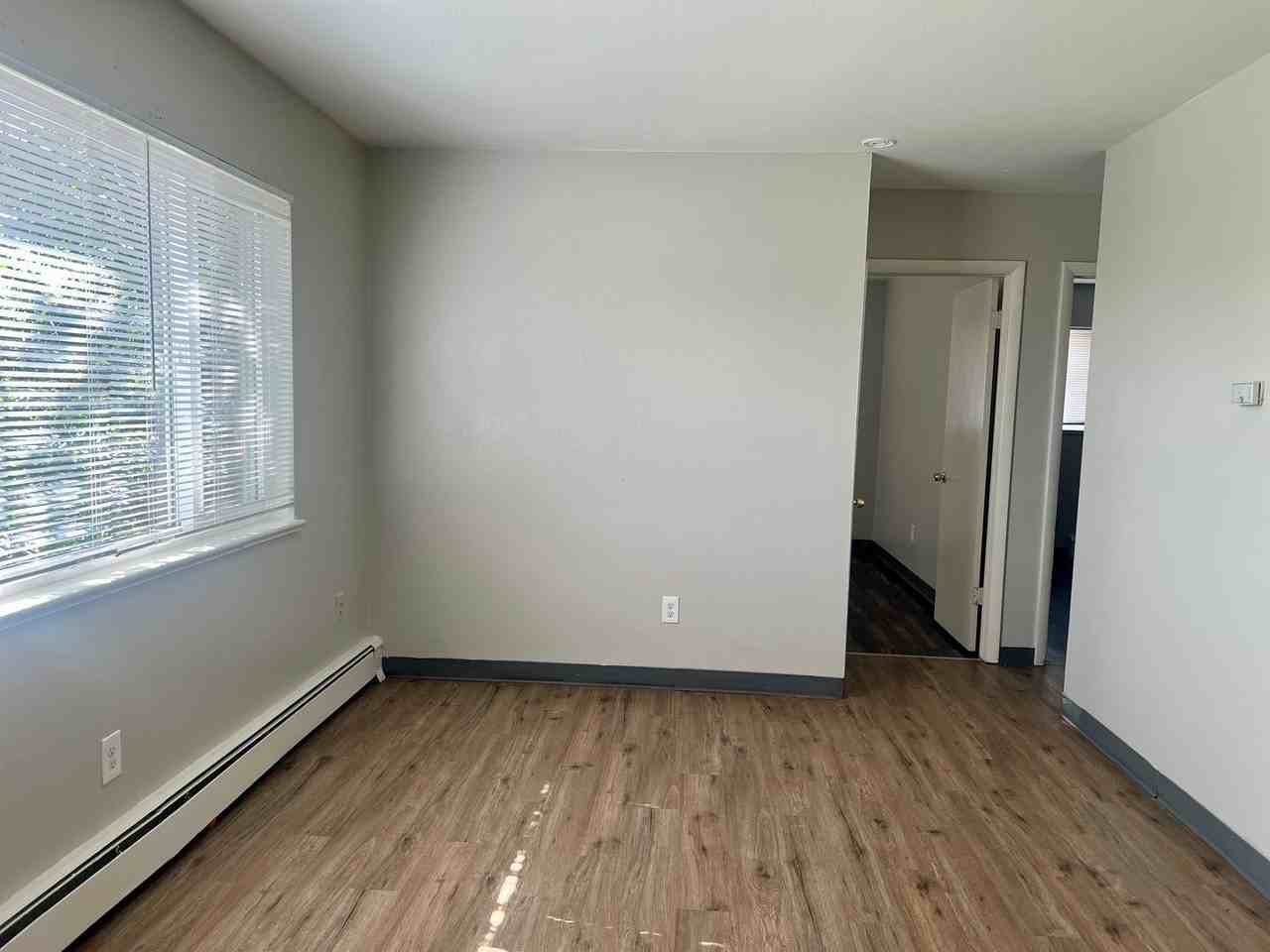 7115 Stuart St - Photo 3 of 13