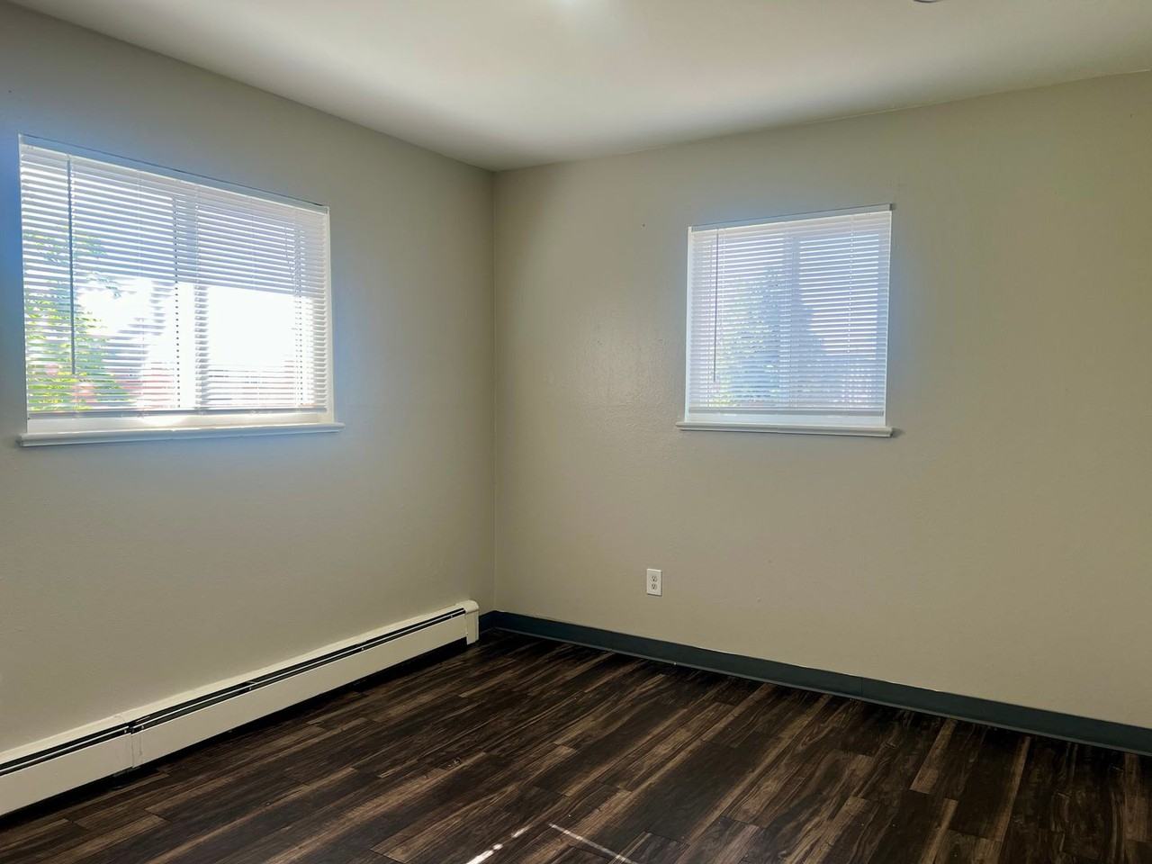 7115 Stuart St - Photo 7 of 13