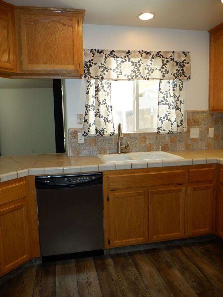 102 Mesquite Dr - Photo 7 of 19