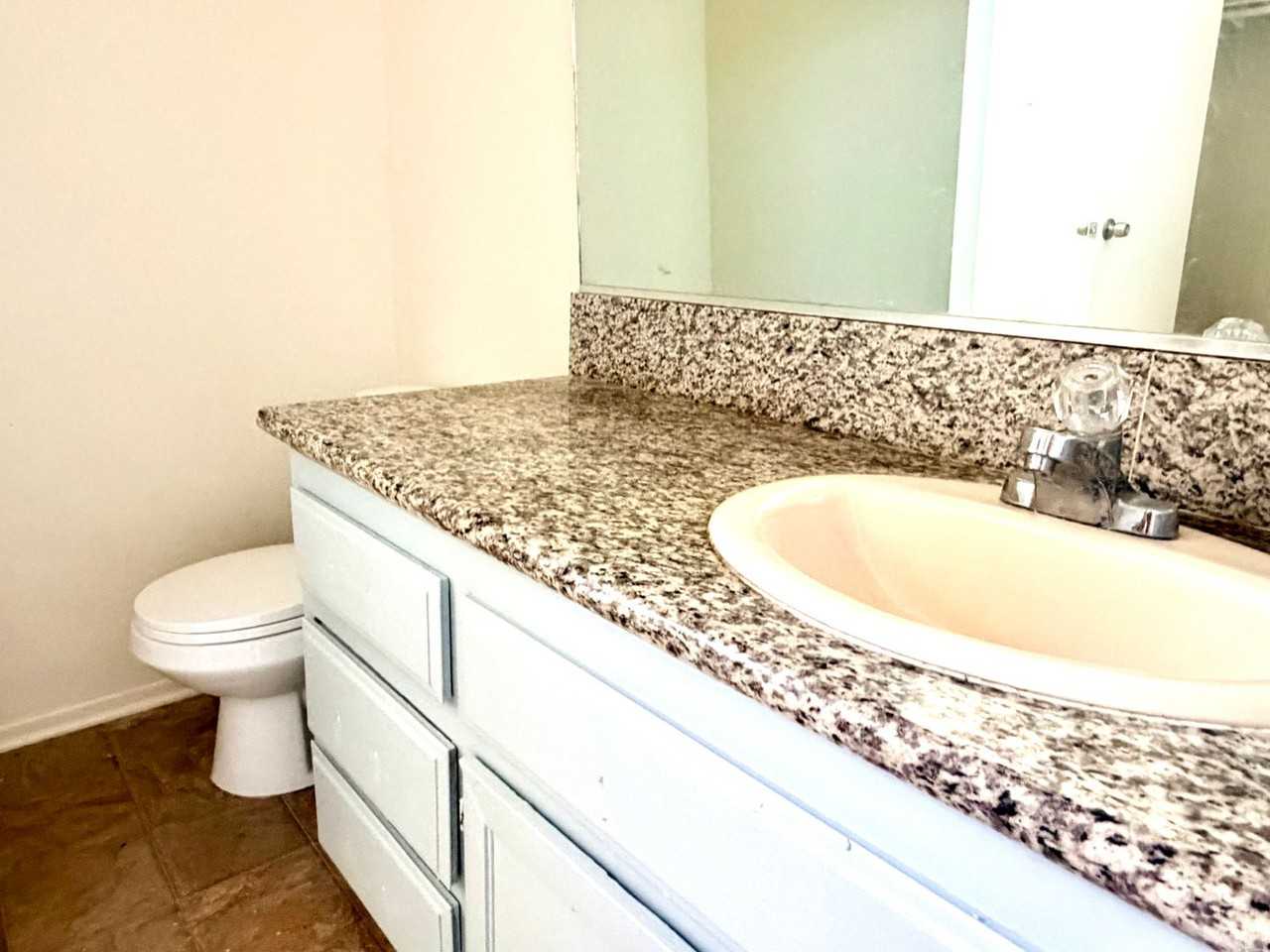 8449 Viburnum Ave - Photo 7 of 11