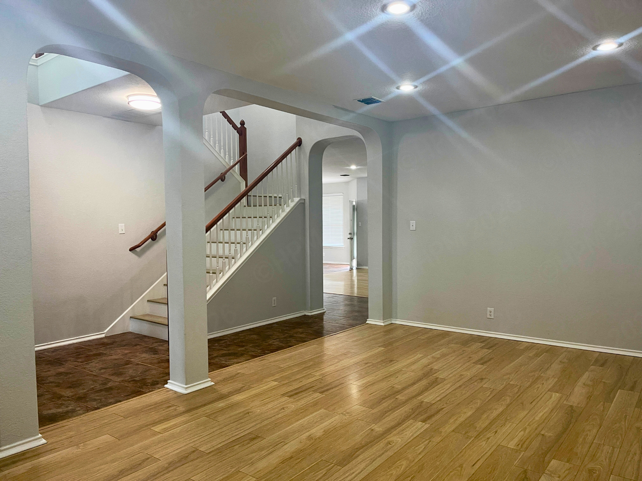 324 Willow Loop - Photo 3 of 18