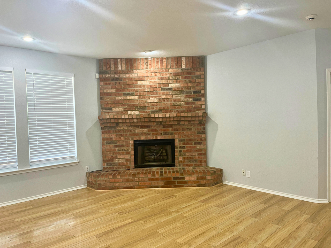 324 Willow Loop - Photo 4 of 18