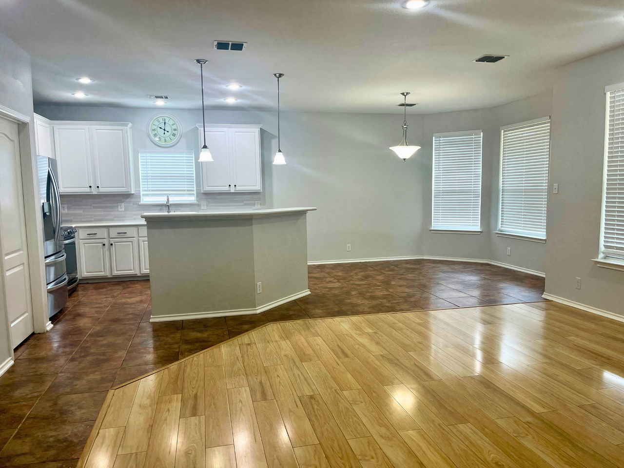 324 Willow Loop - Photo 6 of 18