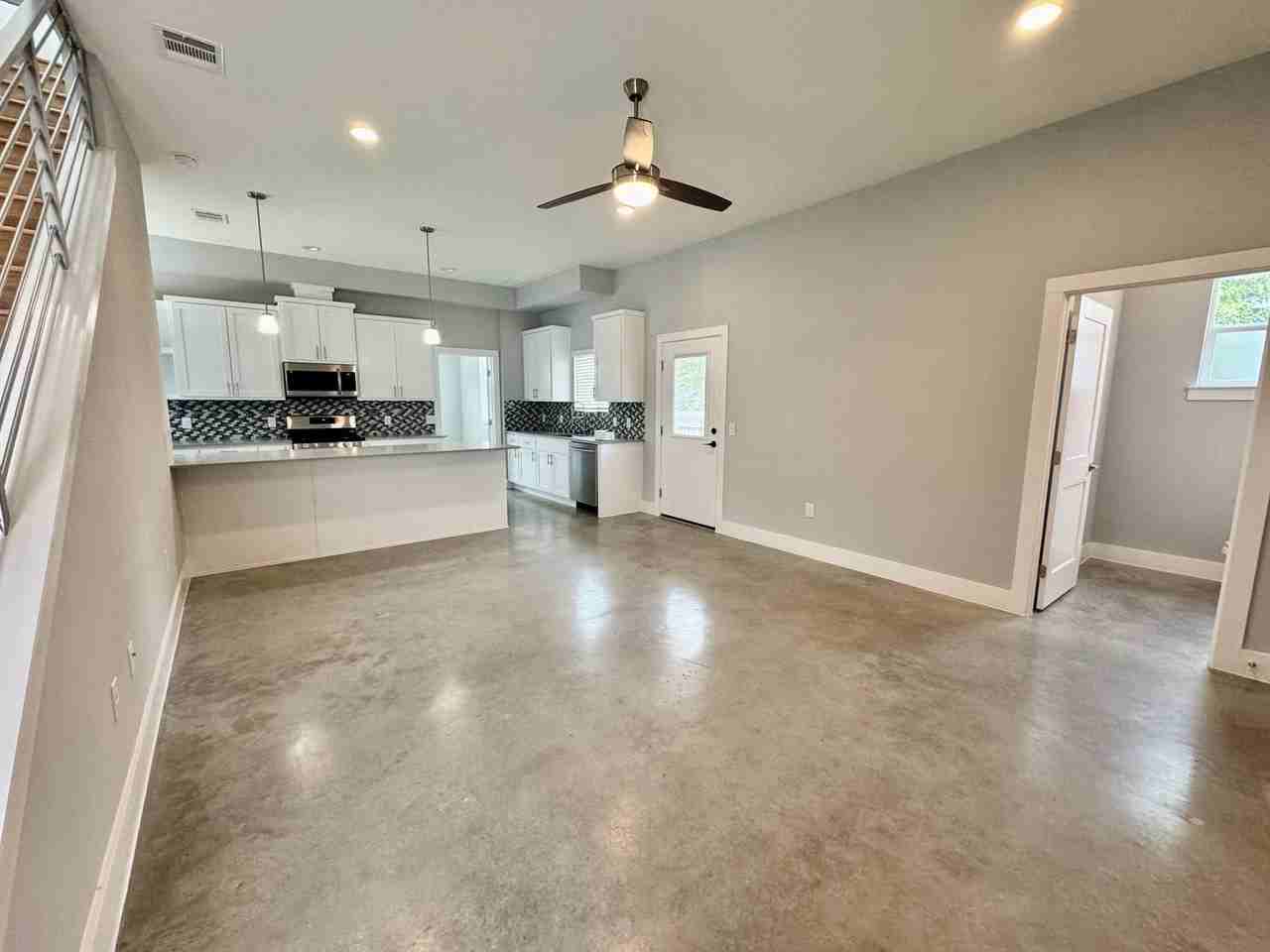 6911 Meador Ave - Photo 2 of 50
