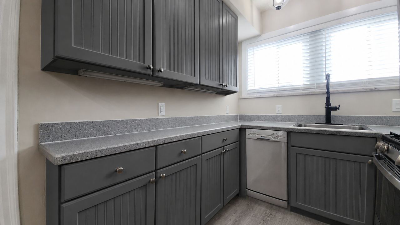 6411 Alamo Ave - Photo 3 of 10