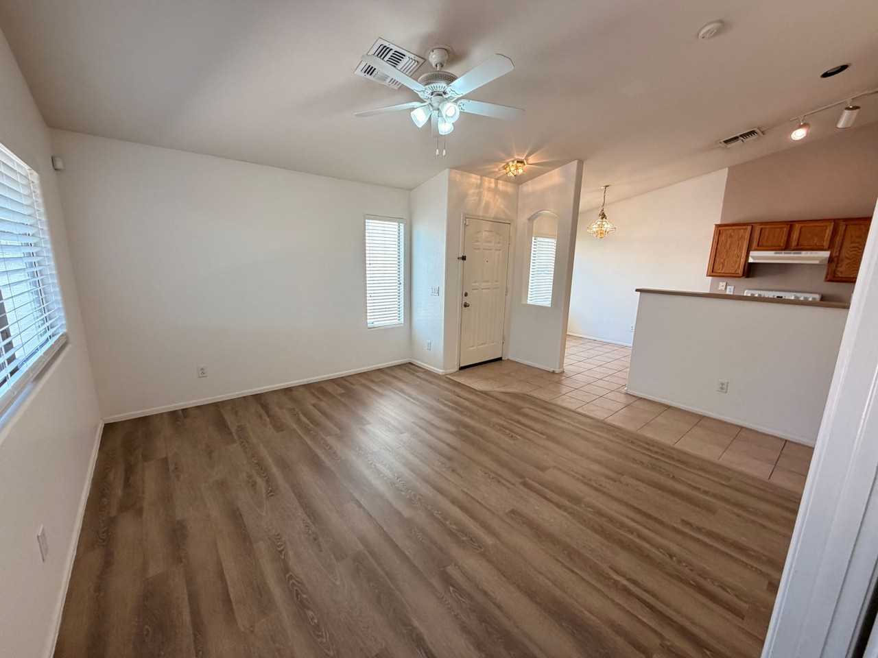 602 N 166th Ln - Photo 4 of 22