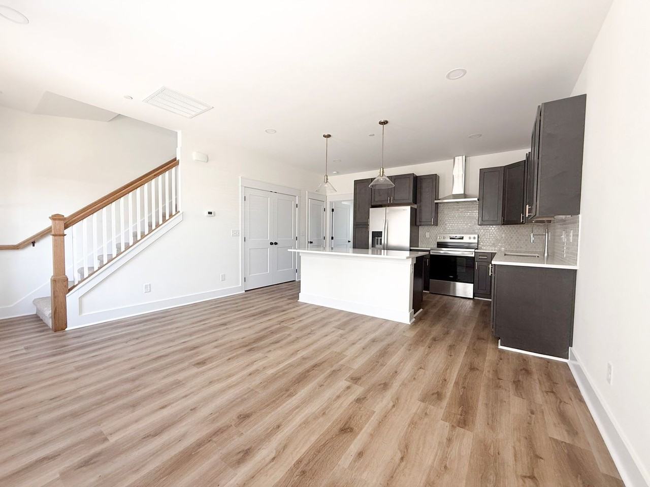1348 Meridian St - Photo 3 of 32