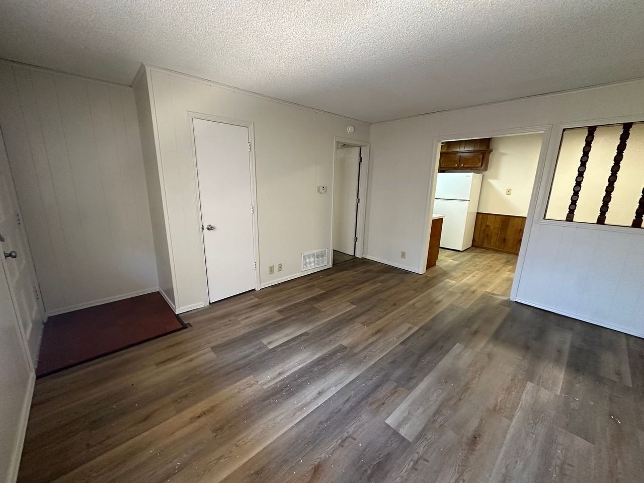707 S Chickasaw Ave - Photo 3 of 9