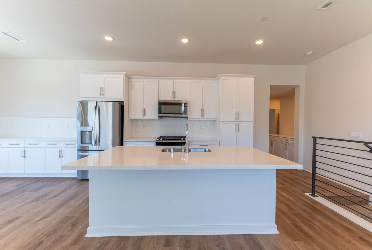 2096 Bravo Loop - Photo 2 of 50