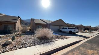 313 W Bristlecone Dr - Photo 1 of 1