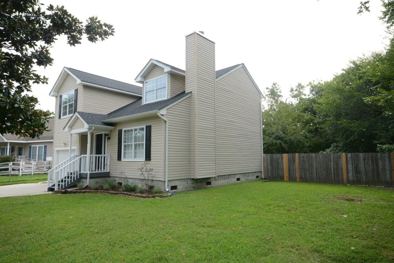 108 Ackiss Ave - Photo 3 of 49