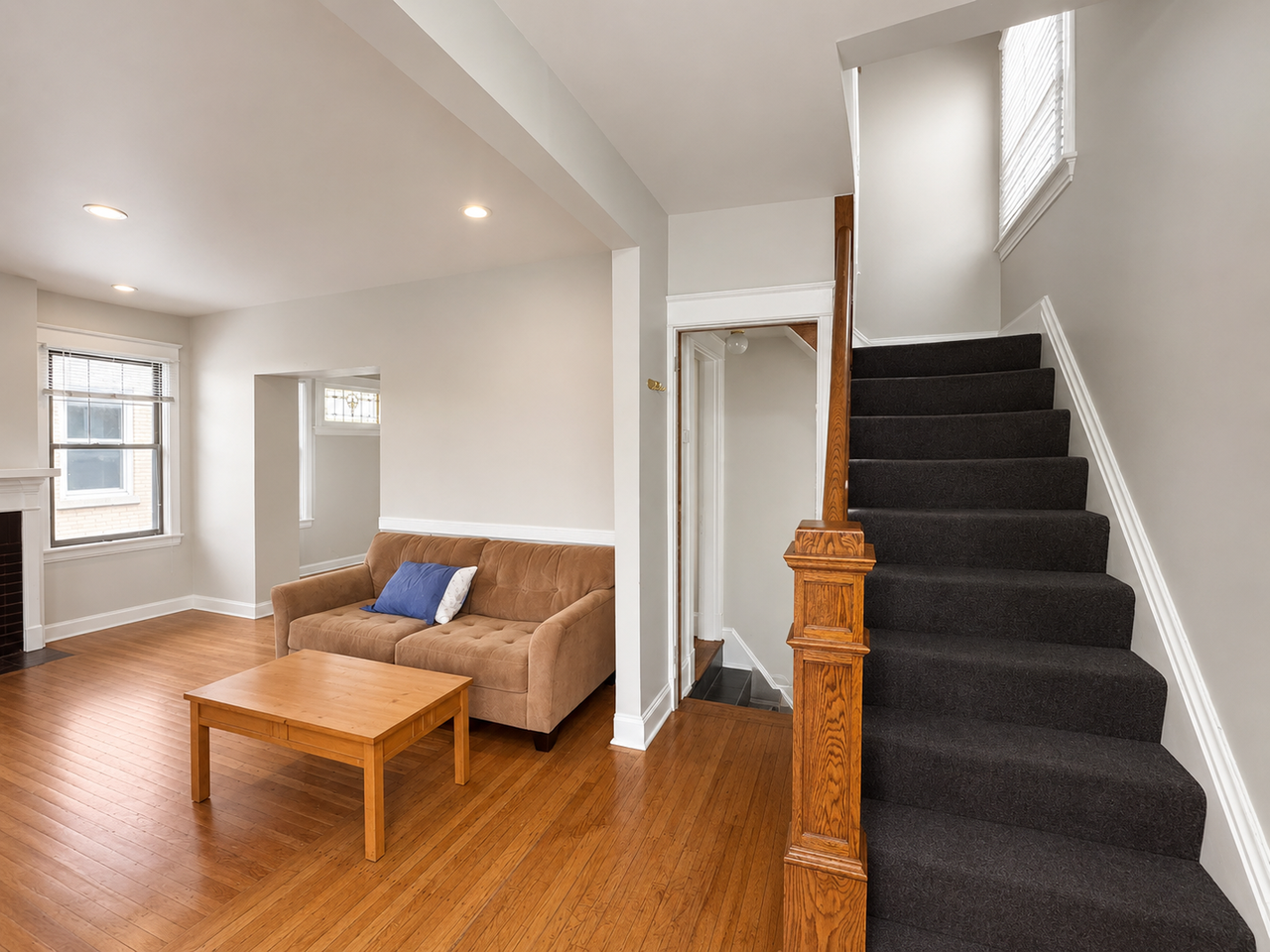 517 Fortune Ave - Photo 2 of 33