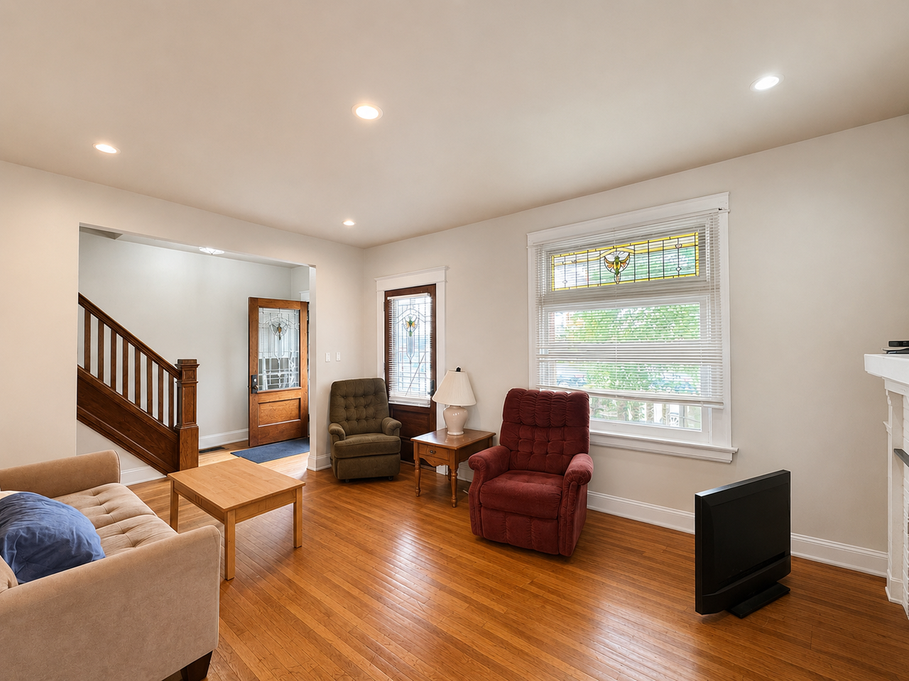 517 Fortune Ave - Photo 5 of 33