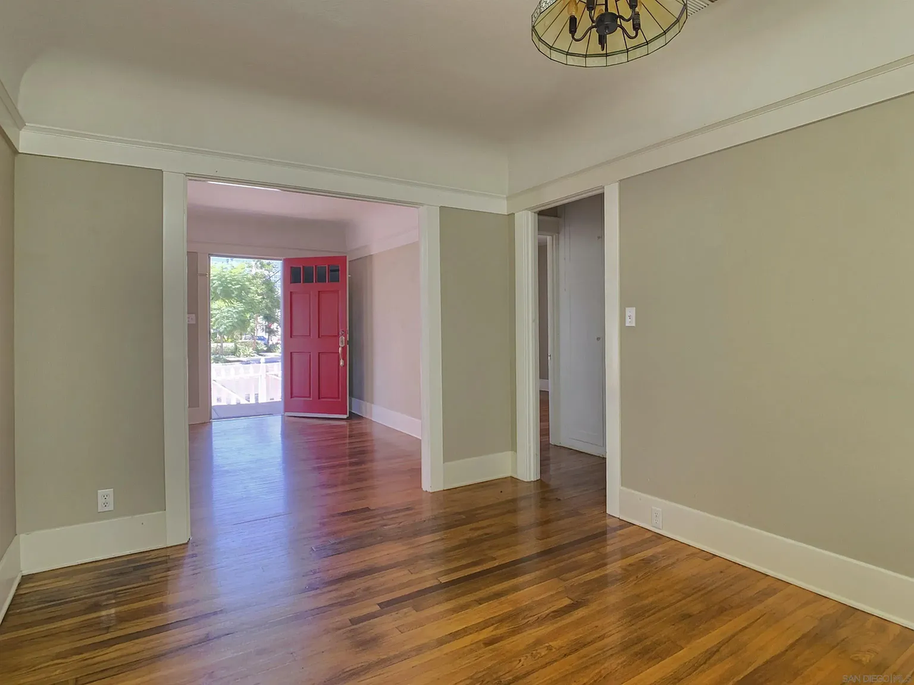 4193 4th Ave - Photo 5 of 31