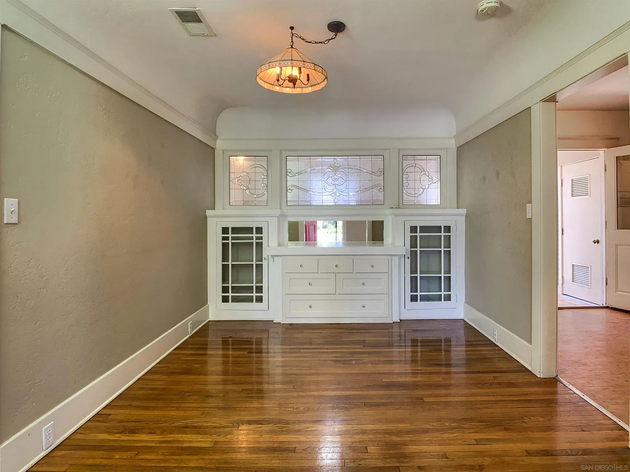 4193 4th Ave - Photo 7 of 31