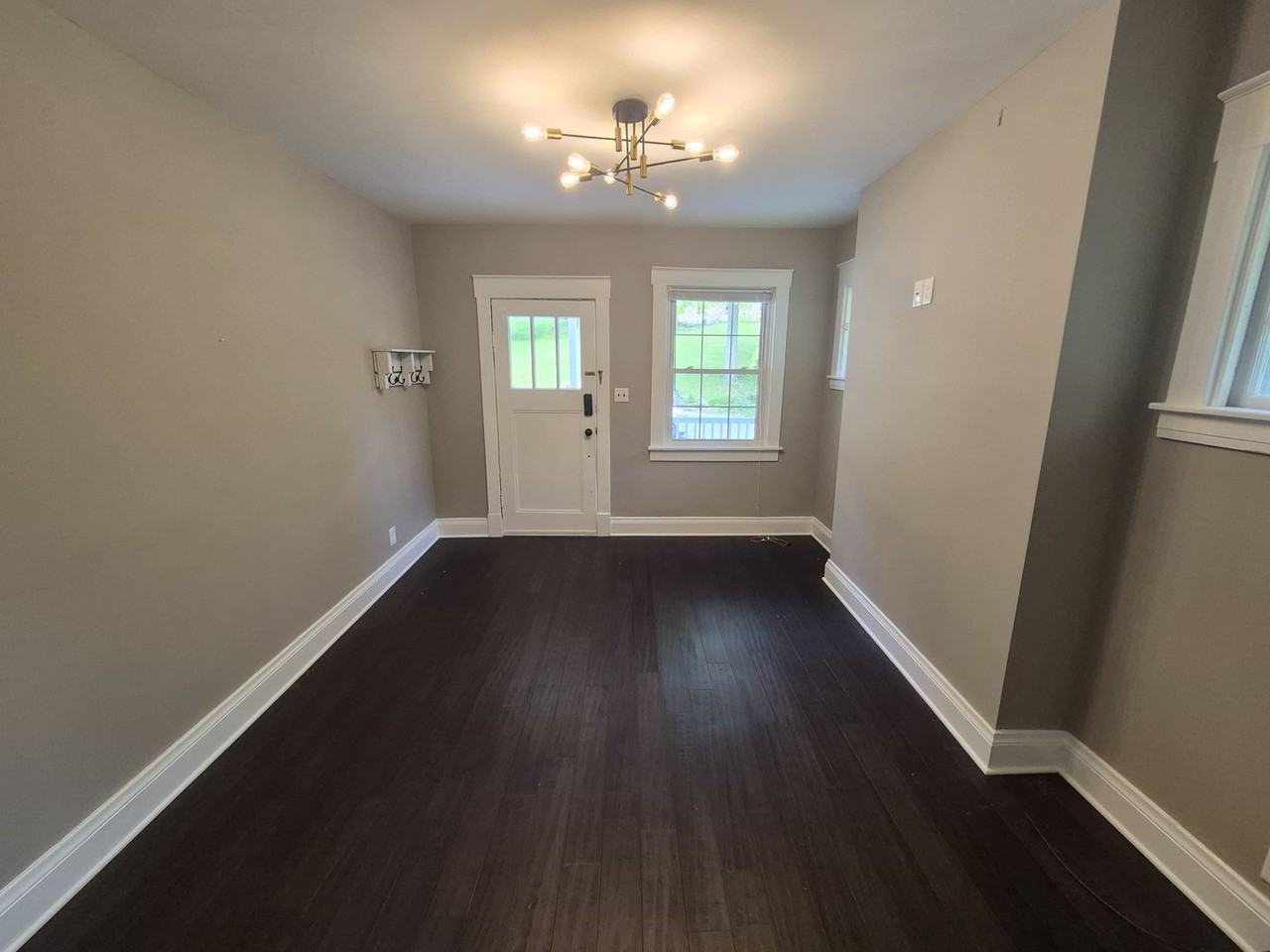 32 Tower Hill Rd - Photo 3 of 16
