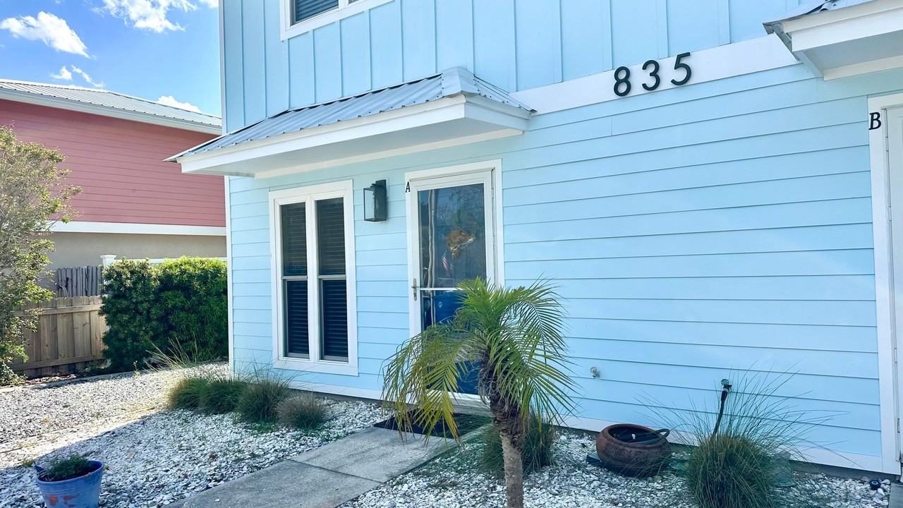 835A Ellen St - Photo 2 of 13