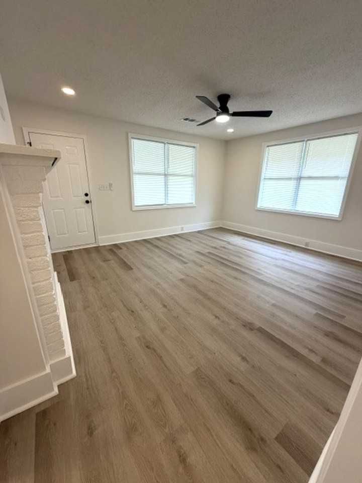 522 18th St - Photo 2 of 16