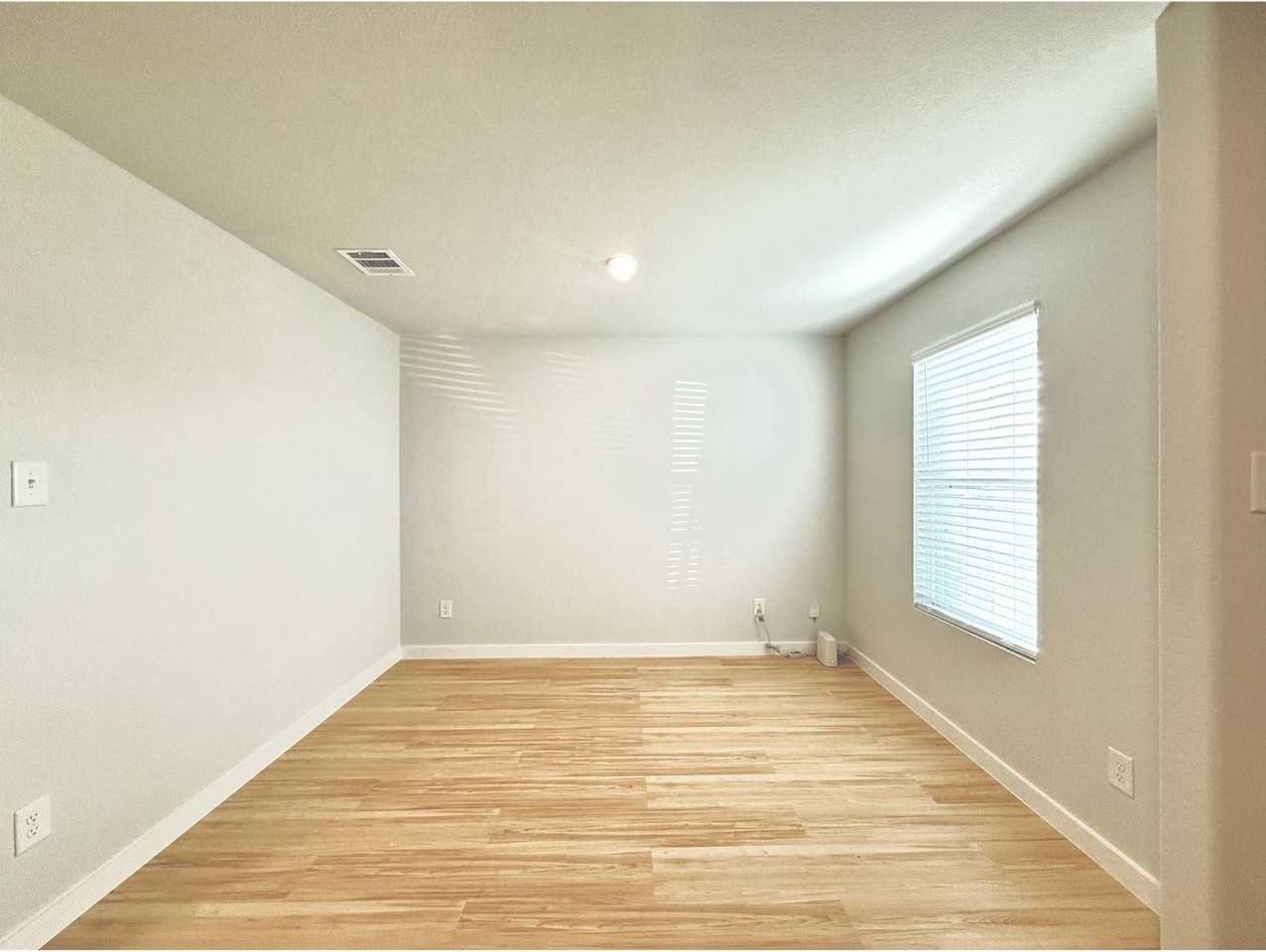 139 Road 51026 - Photo 2 of 37