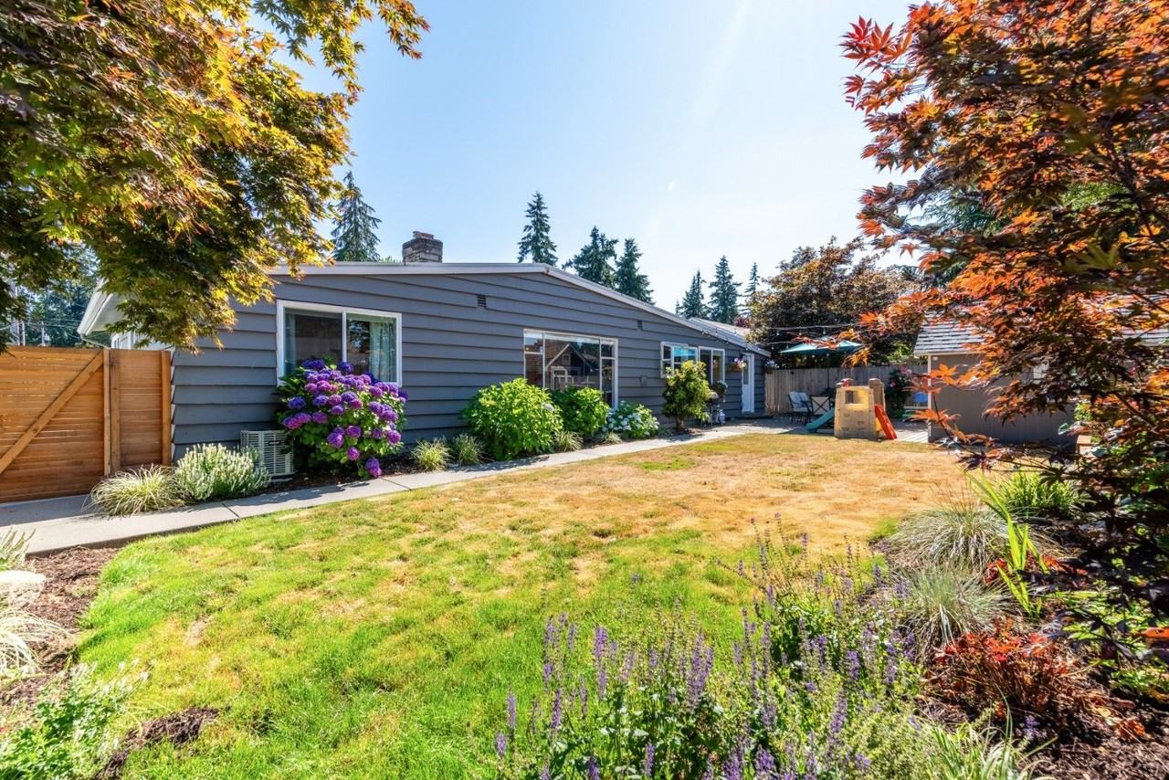 1252 N 172nd St - Photo 6 of 44