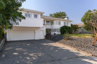 301 Canyon Pl - Photo 1 of 1