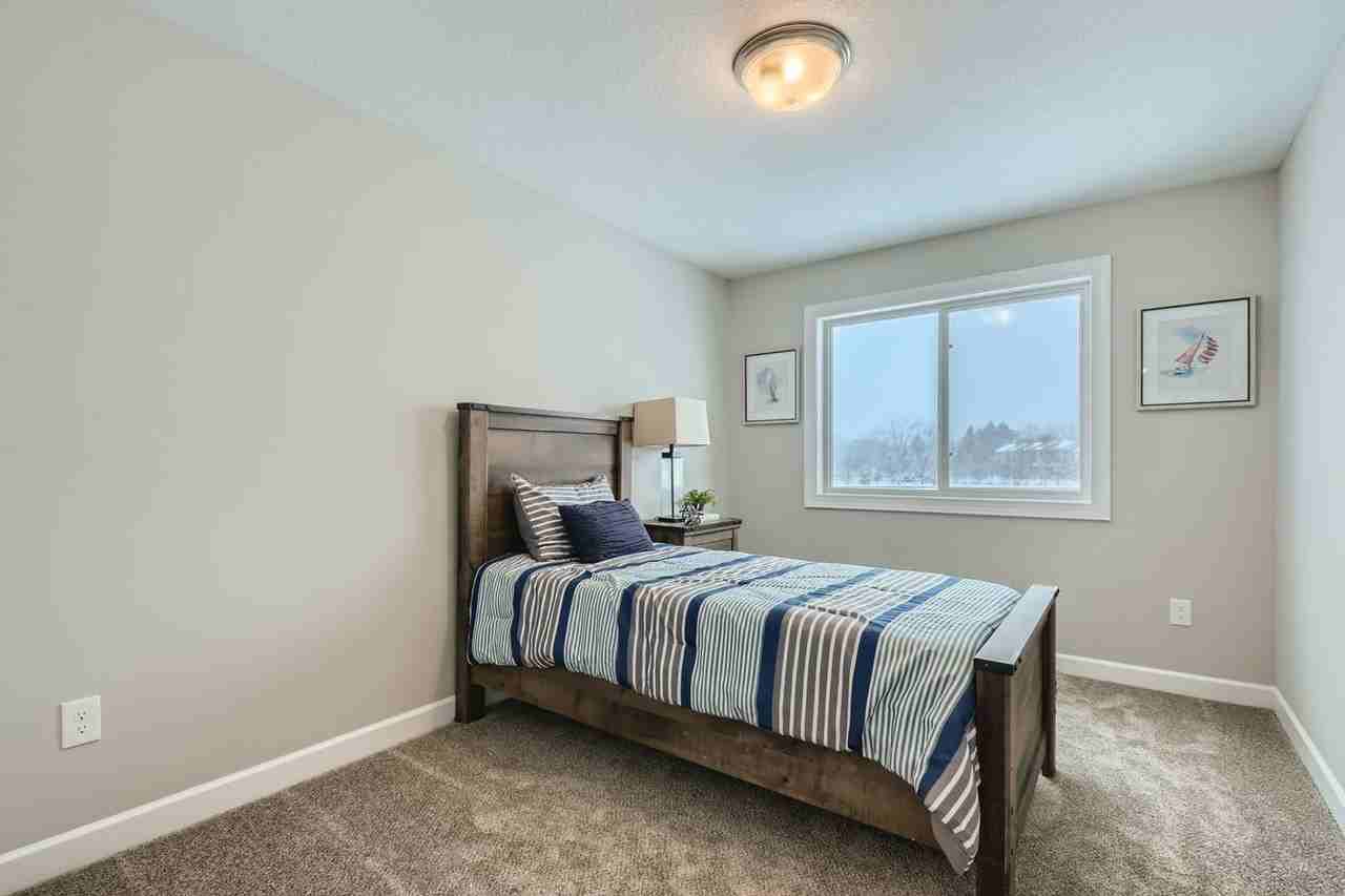 2100 Cleveland Ln S - Photo 3 of 10