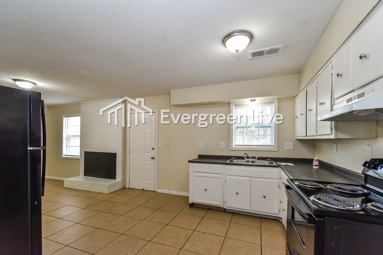 4998 Cedar View Rd - Photo 6 of 16