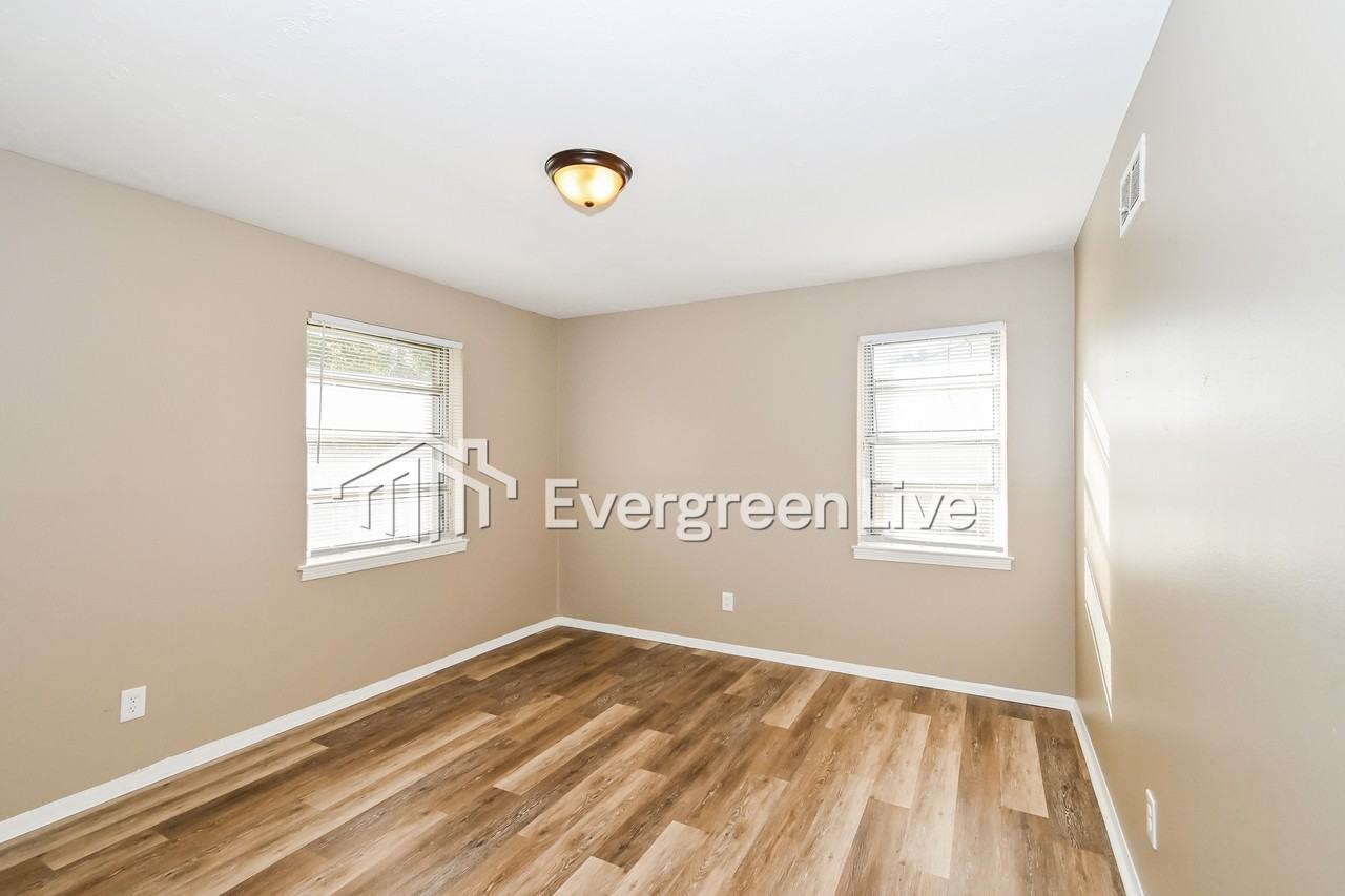 3081 Boxdale St - Photo 2 of 15