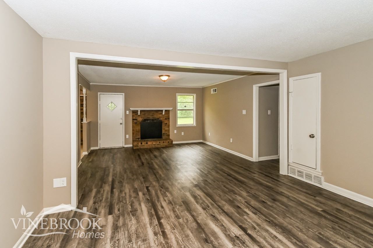4958 Scenicwood Cv - Photo 2 of 15