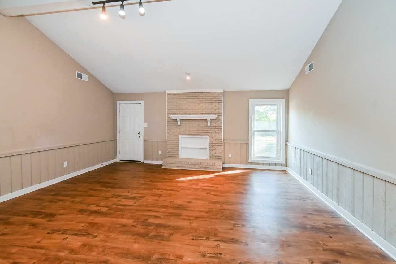 3806 Innsbrook Dr - Photo 2 of 15
