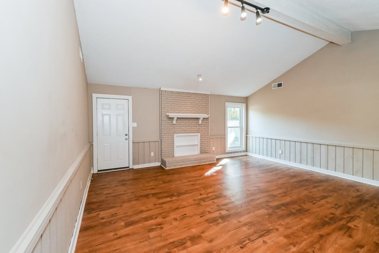 3806 Innsbrook Dr - Photo 3 of 15