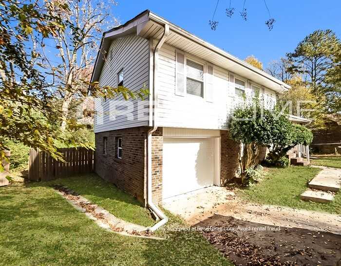 6010 Fairfield Dr - Photo 2 of 17