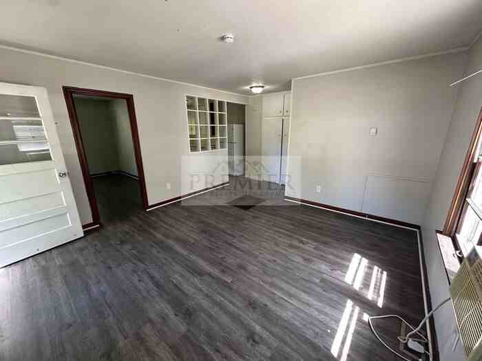 1017 S Glenwood Ave #A - Photo 3 of 12