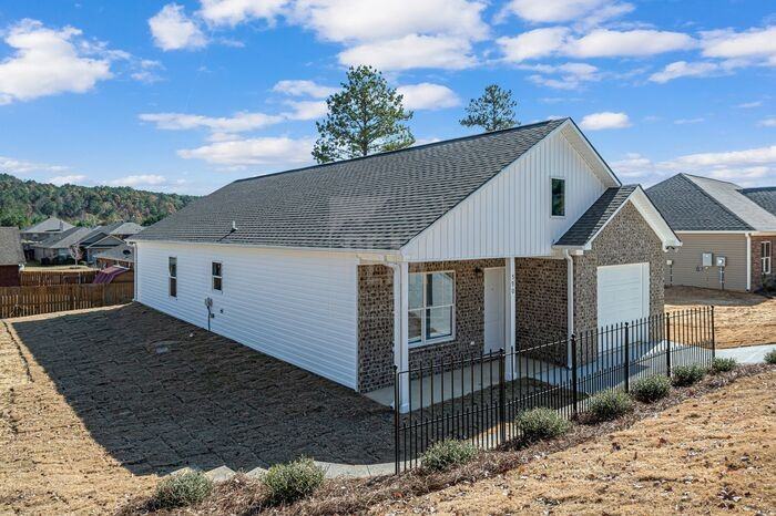 590 Woodland Cir - Photo 4 of 41