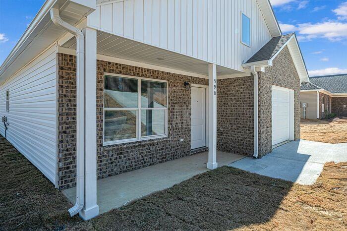 590 Woodland Cir - Photo 5 of 41