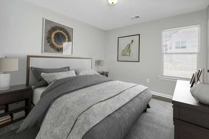 590 Woodland Cir - Photo 7 of 41