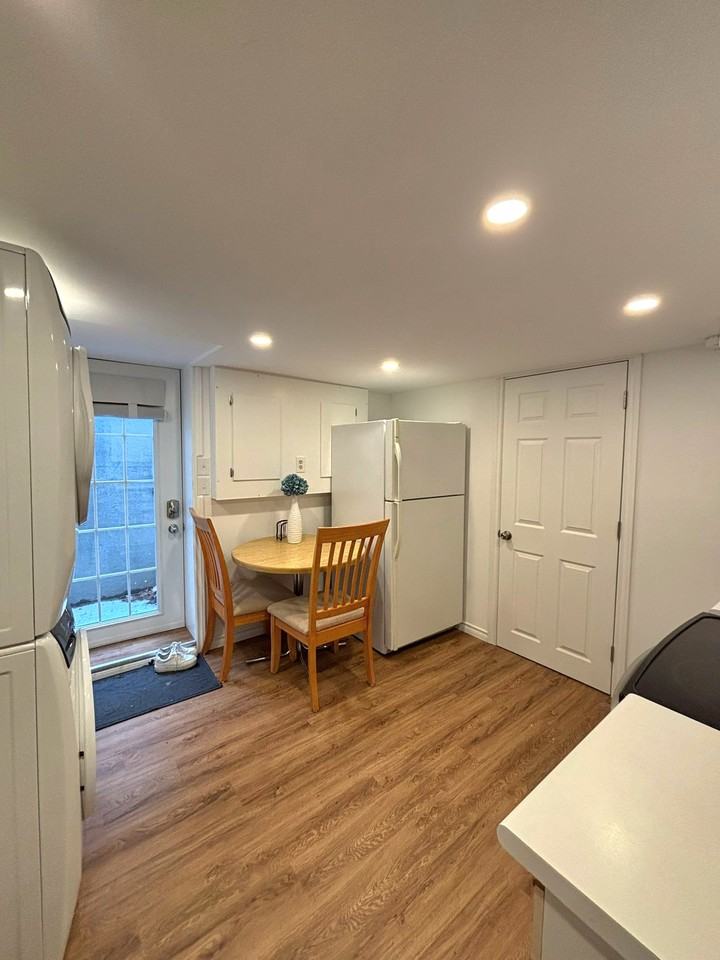 31 McKenzie Street - Photo 3 of 14