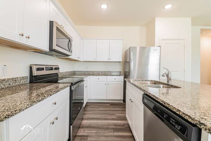 6101 Harrah Ln #6101HL - Photo 2 of 17