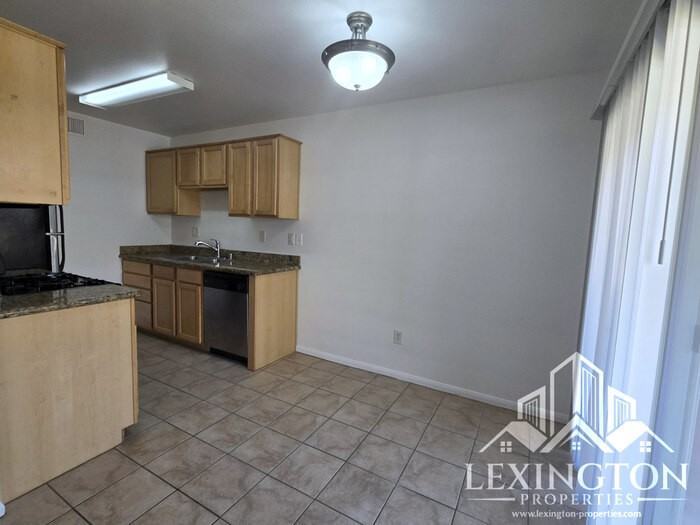 5011 Bremner Way #3 - Photo 6 of 19