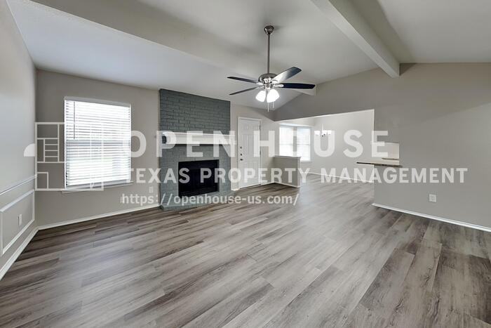 4900 Cedar Springs Dr - Photo 4 of 23