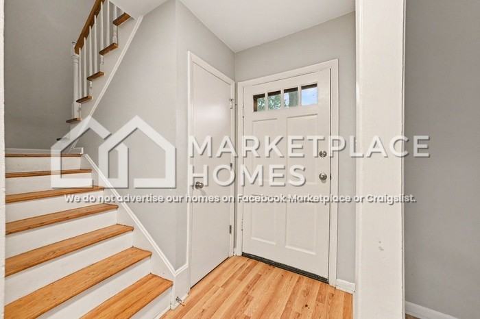427 Whispering Pines Dr - Photo 2 of 26