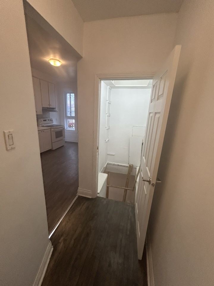 238 Av Duranceau - Photo 6 of 20