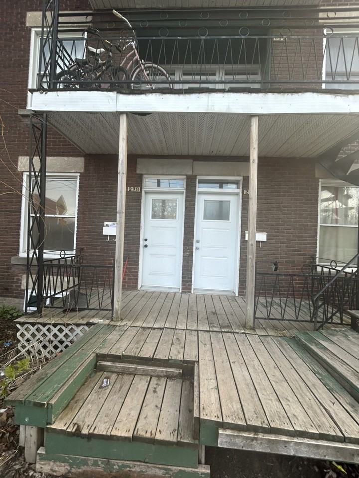 238 Av Duranceau - Photo 7 of 20