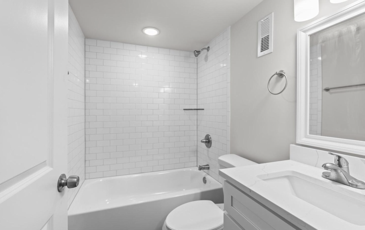 2103 Mcculloh St #NA - Photo 7 of 13