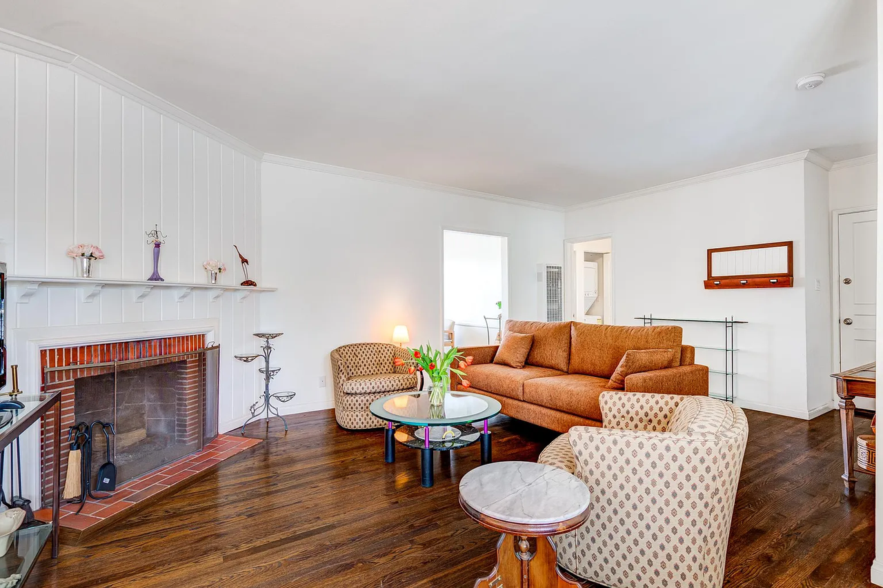 1254 Devon Ave #1254 - Photo 3 of 23
