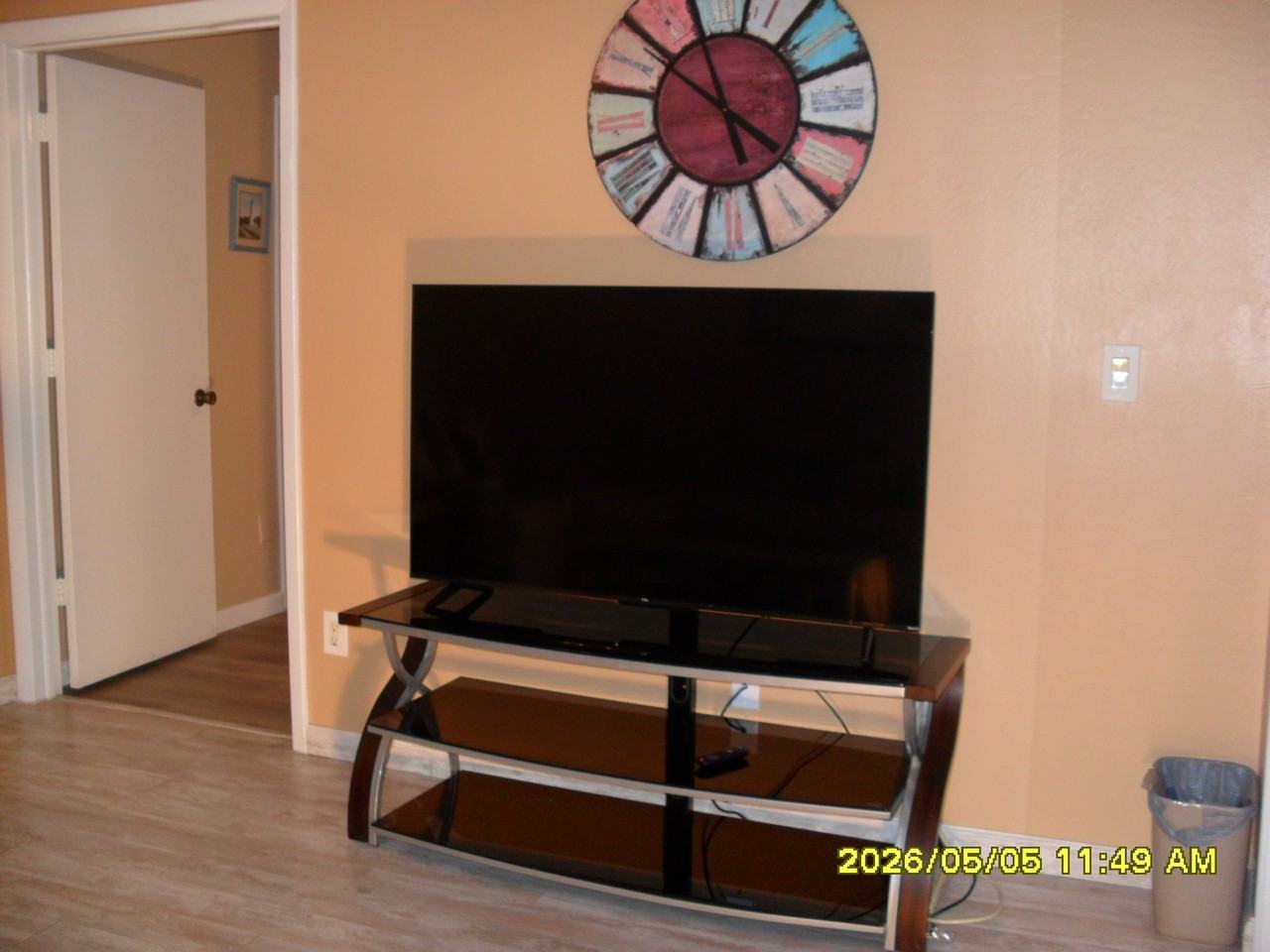 1220 Se 40th St #7 - Photo 3 of 8