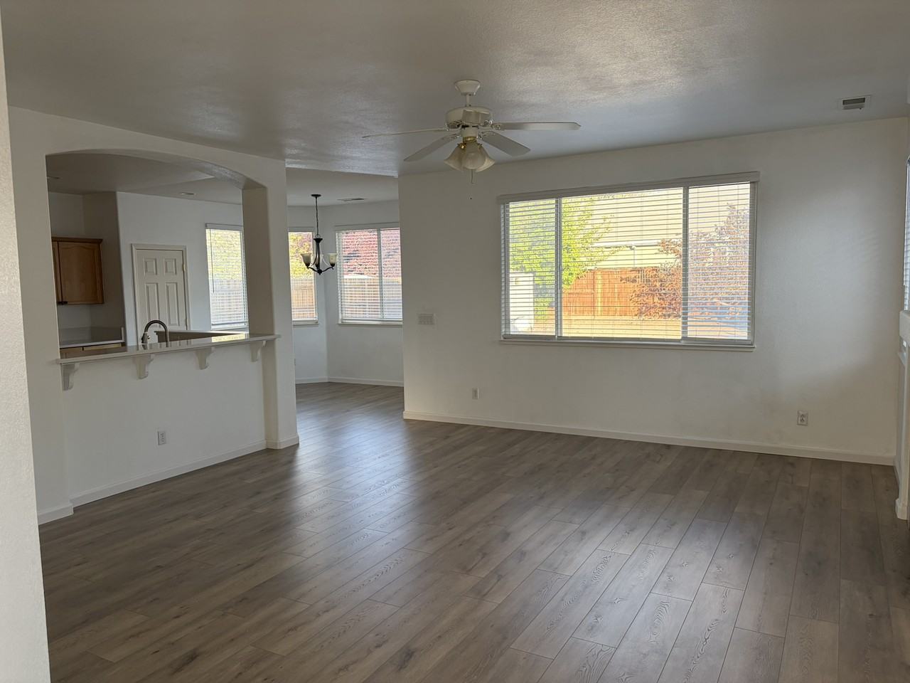 1550 Canyonlands Ct #NA - Photo 2 of 10