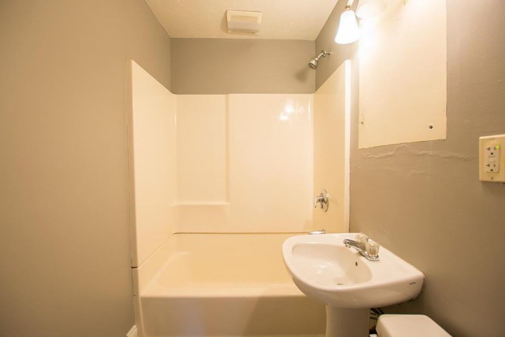 75 Hammond St #1 - Photo 6 of 10
