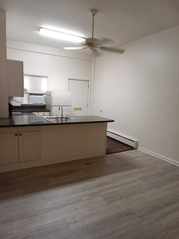 944 Macdade Blvd #B - Photo 7 of 12