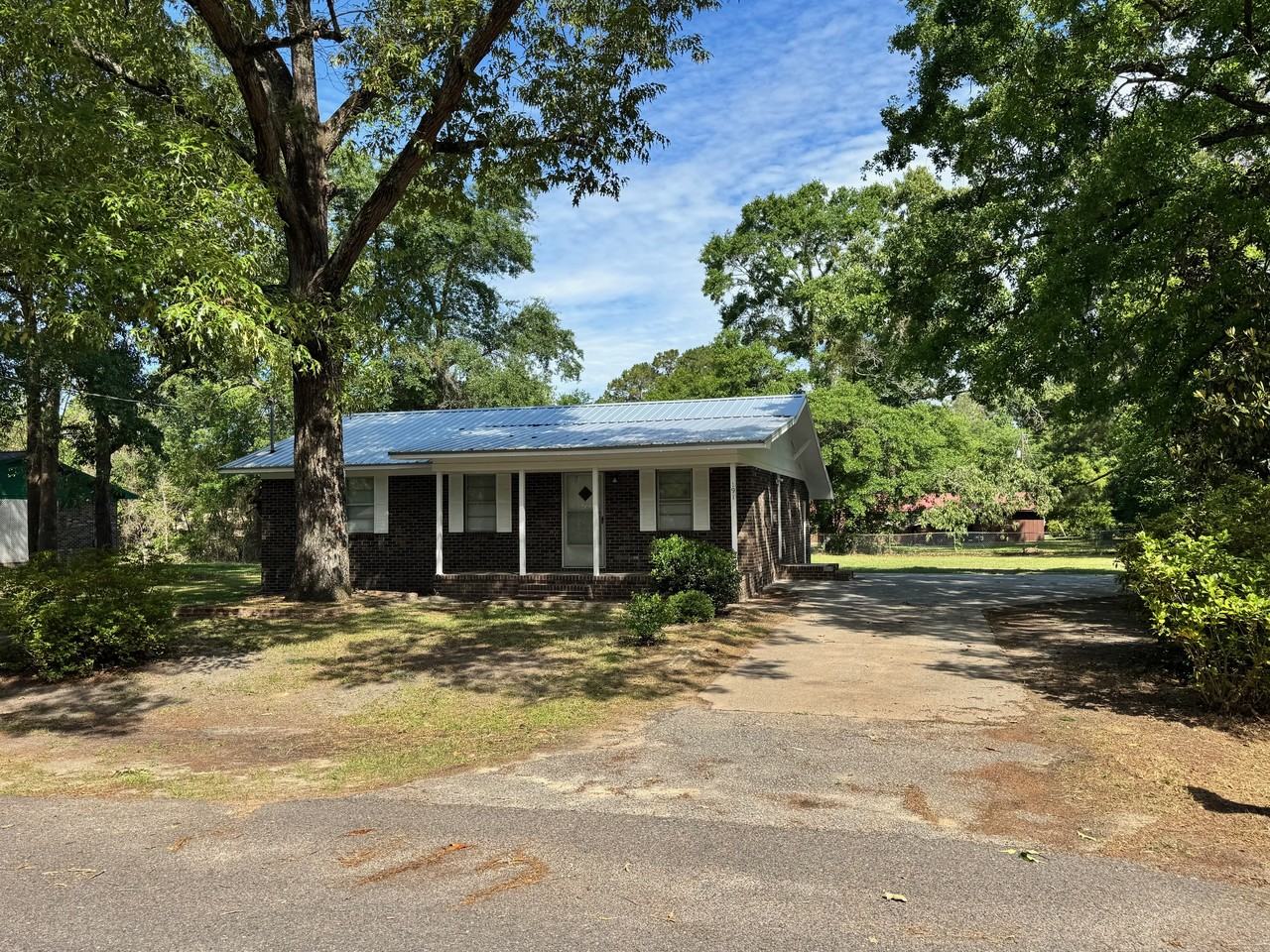 191 Rose Ave #NA - Photo 3 of 15